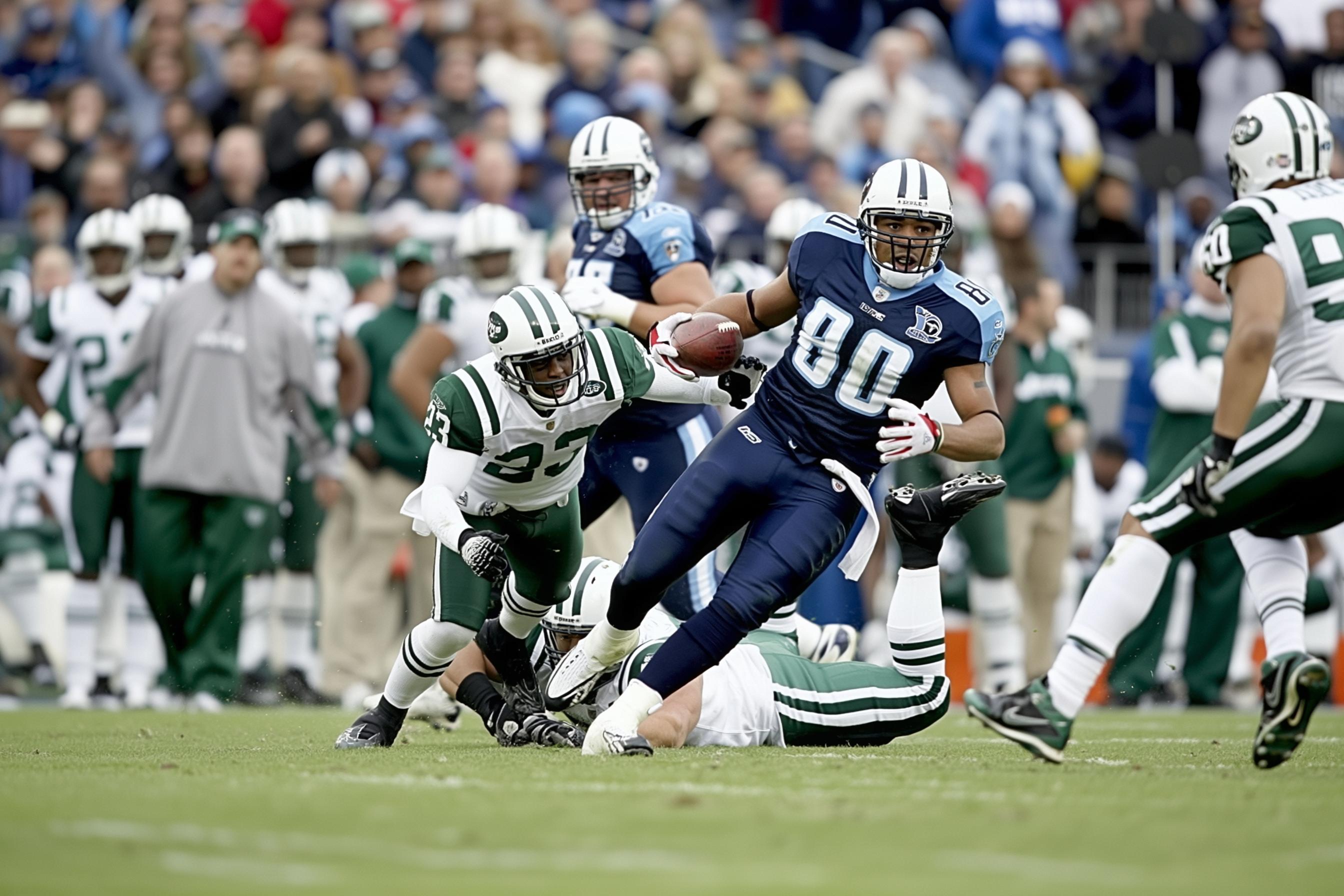 Bo Scaife #80 breaking tackles against the New York Jets